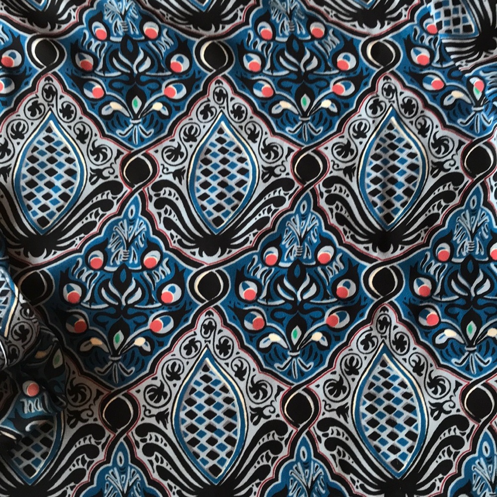 Patterned LOFT blouse - Picture 4 of 5